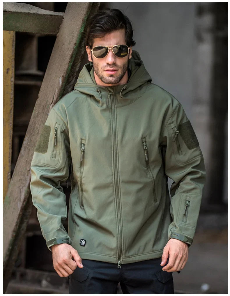 Veste de randonnée homme softshell militaire à capuche, coupe-vent